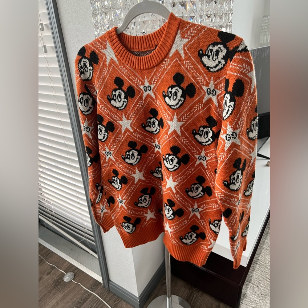 Gucci sweater